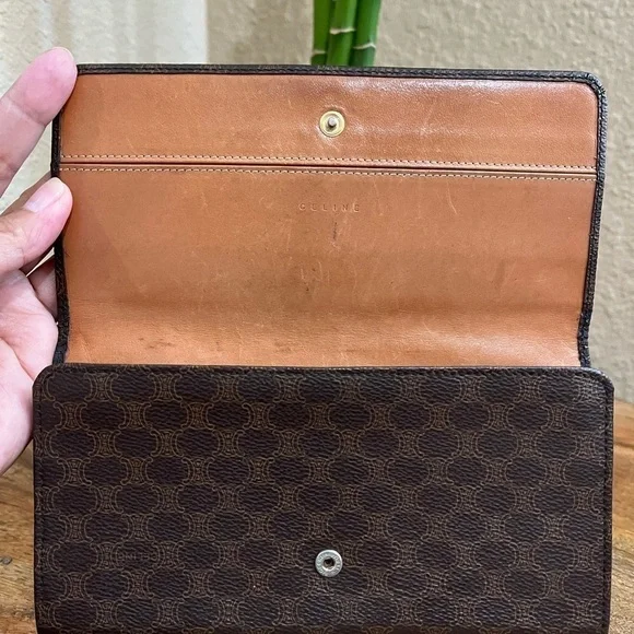CELINE MACADAM LONG BIFOLD WALLET - Picture 8 of 14
